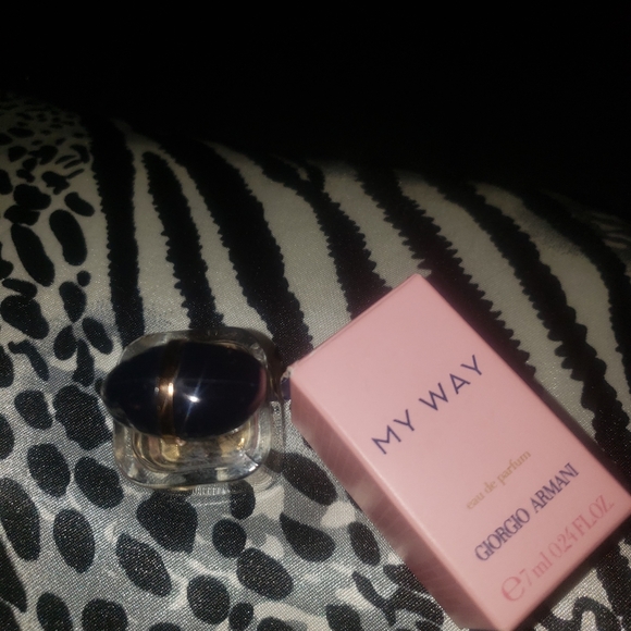 Women's Perfume (MY WAY) By GIORGIO ARMANI - Picture 11 of 16